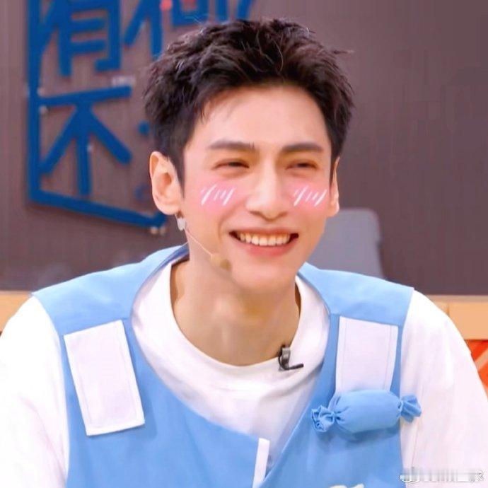 罗云熙罗云熙在外面有灌汤包了罗云熙你别问了！再问我都要跟着好奇灌汤包是谁