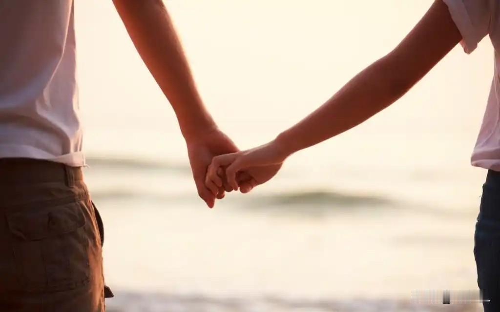 “既要又要，哪有这样的好事！”浙江杭州，妻子怀2胎，回了老家待产，男子独自在外面