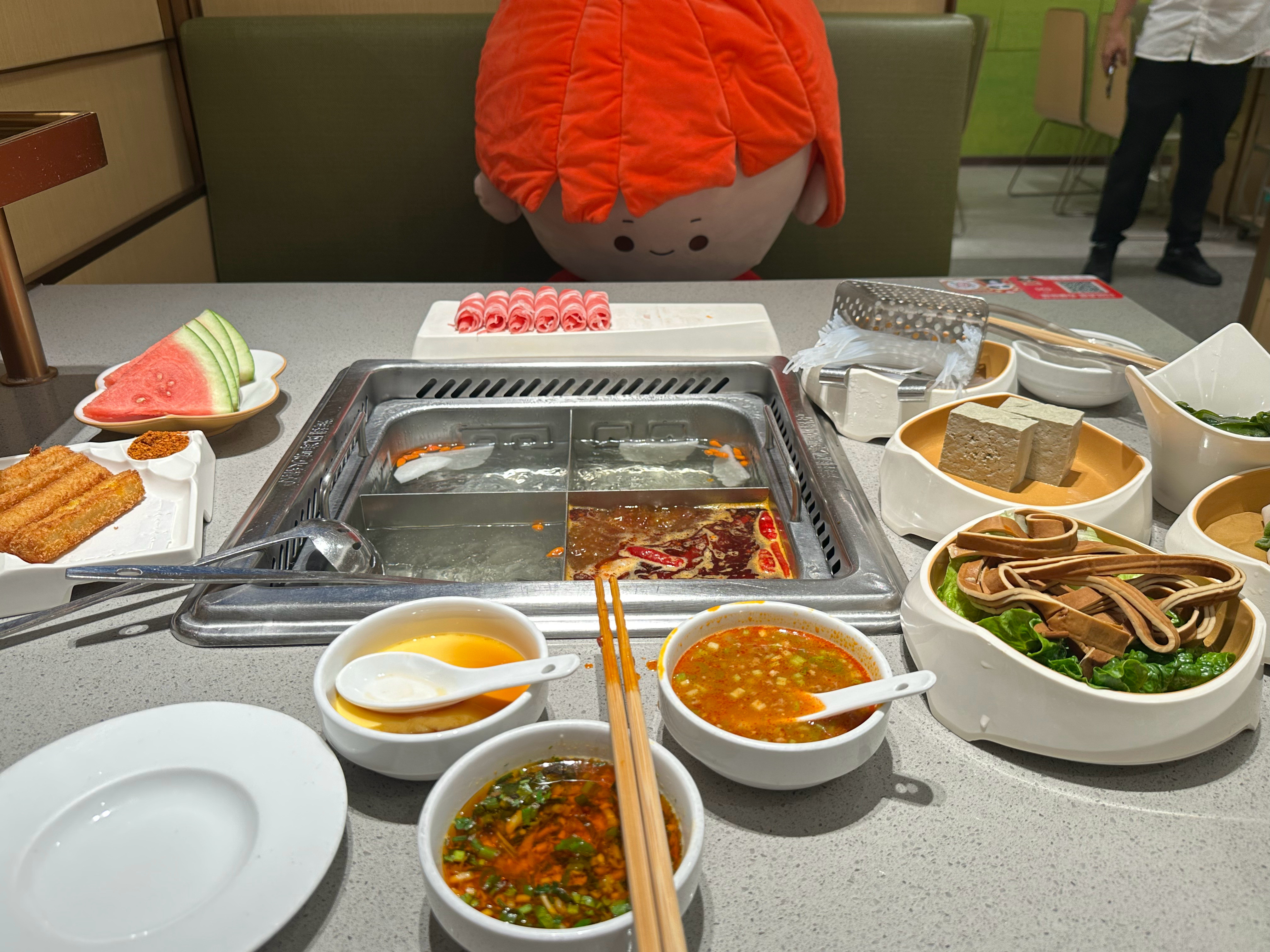 赤色鸳鸯肚兜​​​
