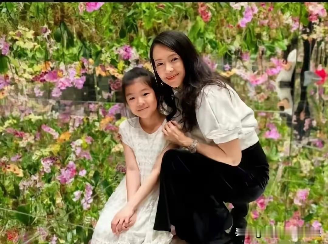 章子怡终于出手了！为何突然要回女儿抚养权？背后原因让人心疼！原来，是妈妈看不