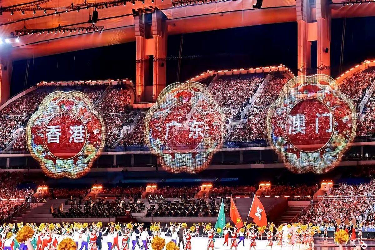 广东又“拼凑”夺冠？先别急骂。户口本≠战斗力，全运会比的是规则内谁更会下棋。