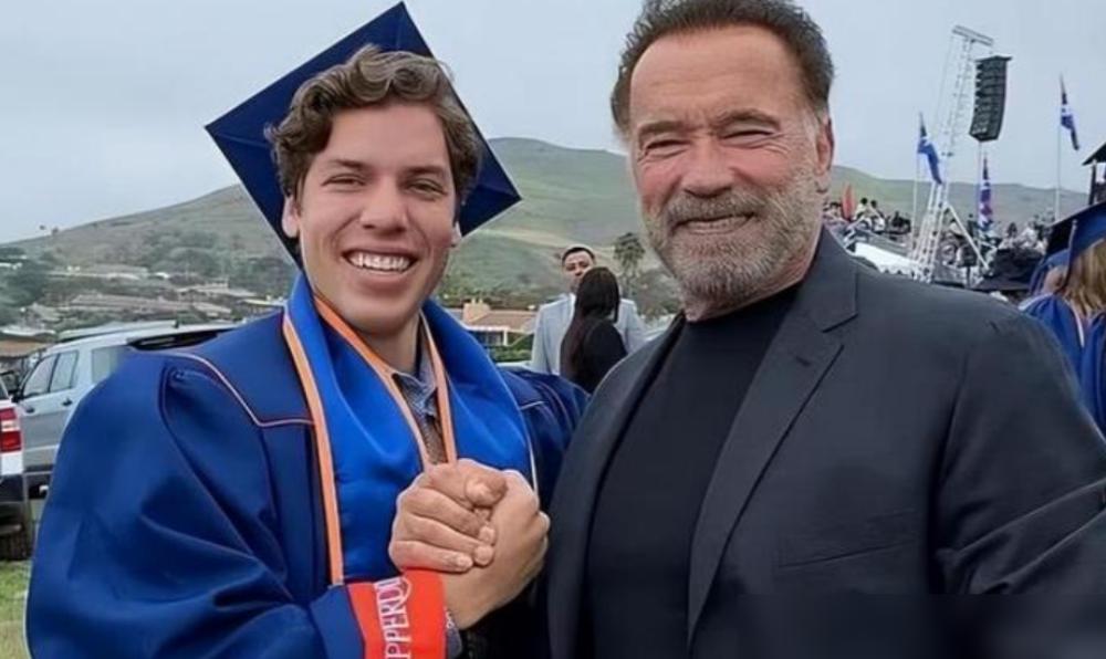 施瓦辛格当年那破事，现在看都辣眼睛。1996年前后，他跟家里做了多年的保姆搞