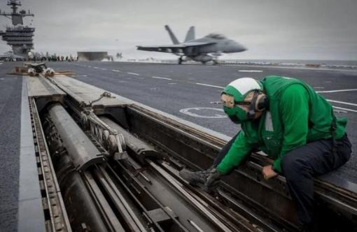 福建舰大概率是没有姊妹舰了，早期设计方案是采用蒸汽弹射器，当时我国电磁弹射技术尚