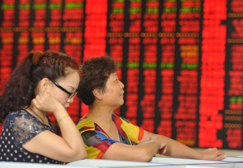 出120F中枢的走势，4000点不就是纸糊的一样？还在纠结于点位，不注重个