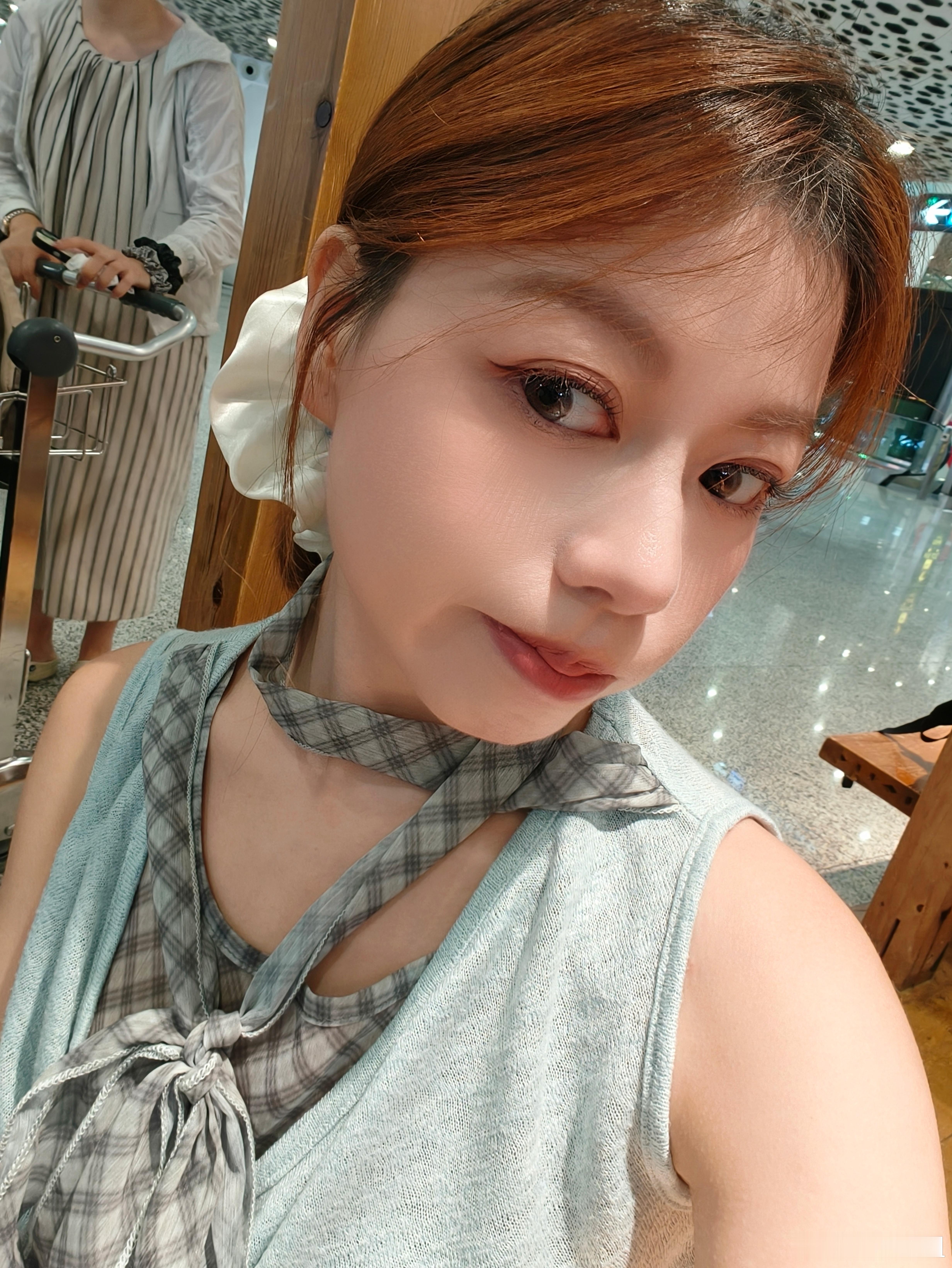 肿成金鱼眼了延误的好处是至少不用三四点就起床[doge]​​​