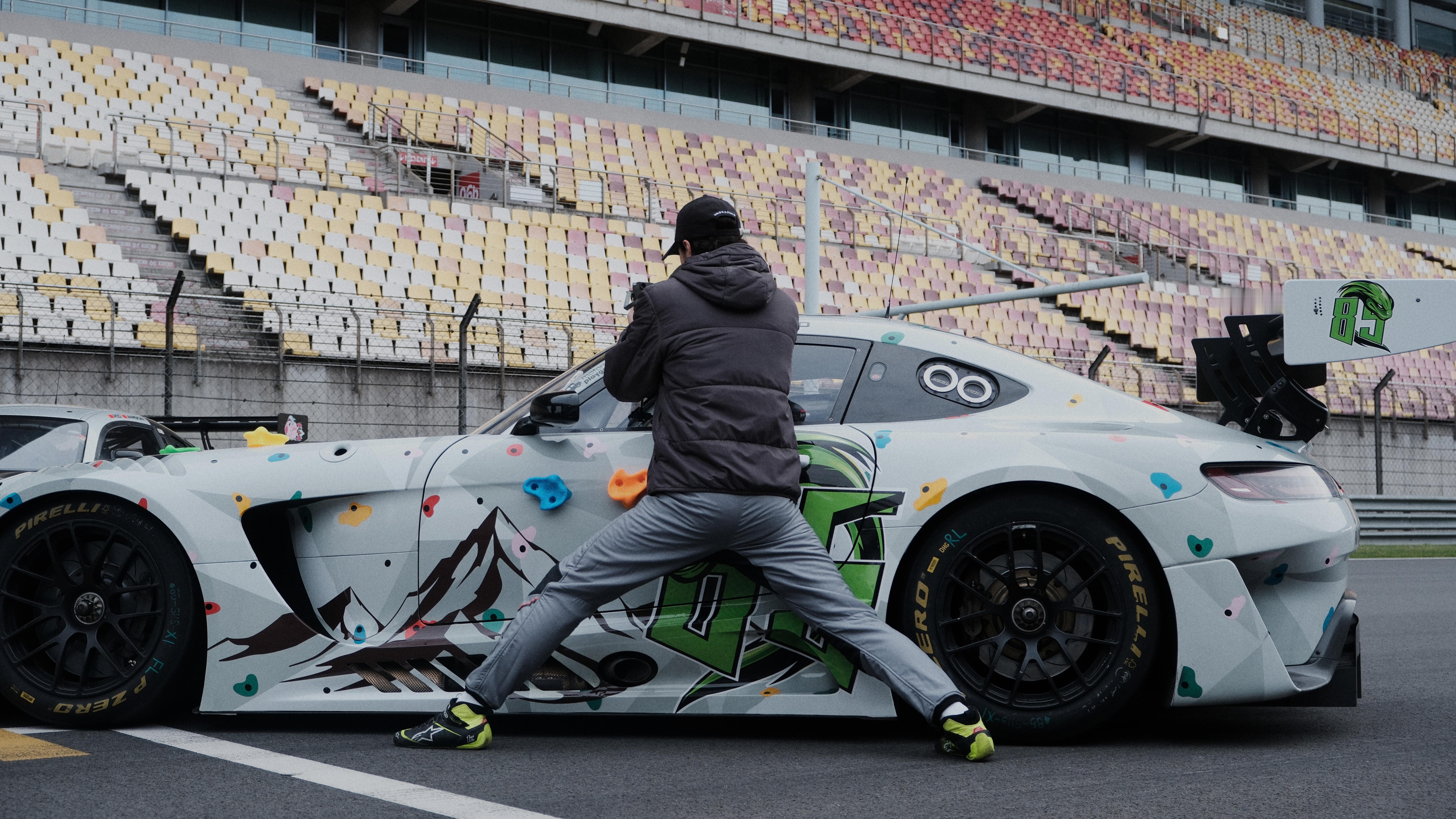 哈哈哈哈摄影师王一博：这把肯定出片了！！！！