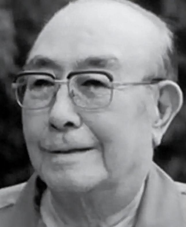 1995年，吴德结束了他的一生旅程，在即将去世之际，他对身旁的女儿留下了一句简短