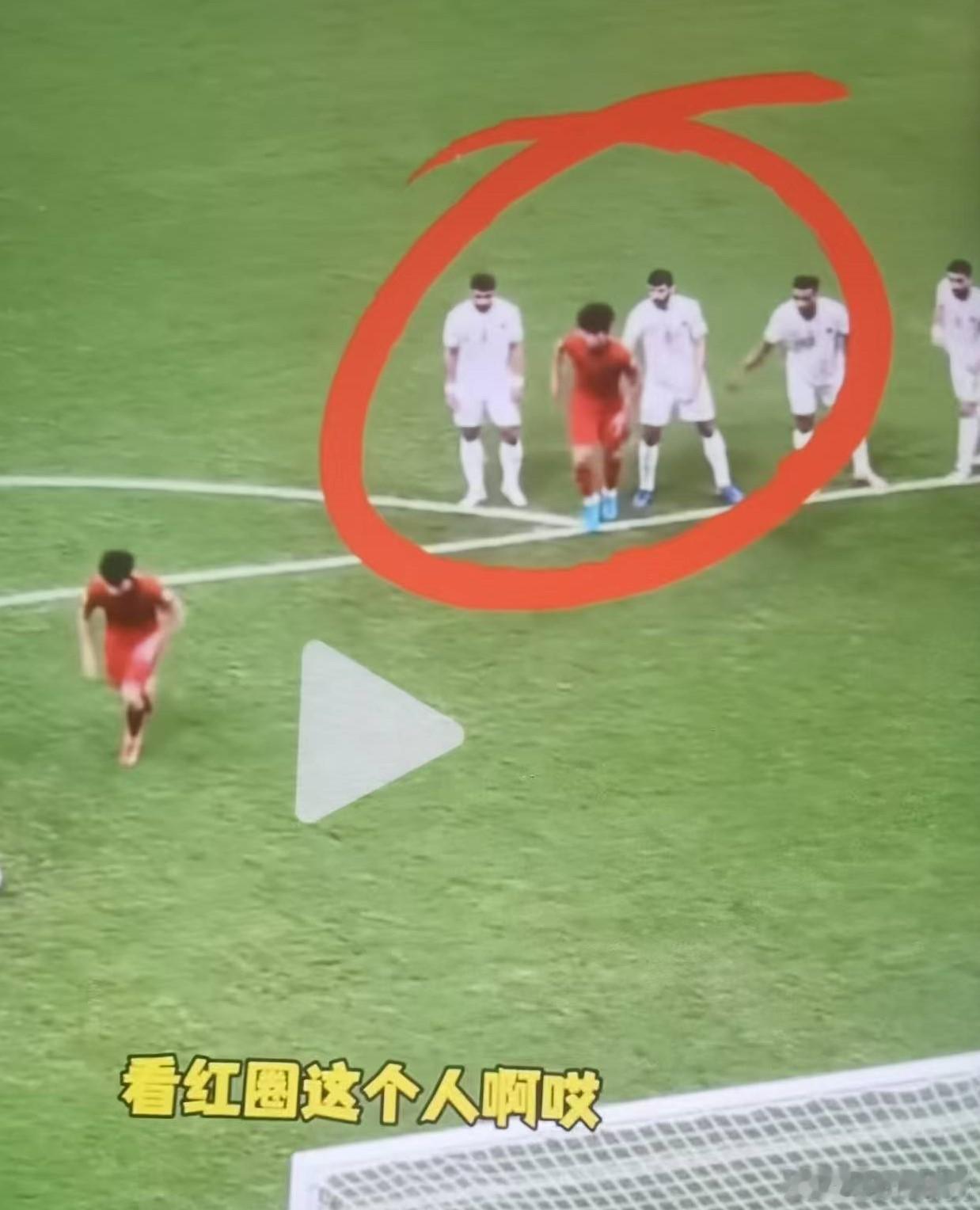 潘粤明炮轰国足教练6月10日，国足1-0绝杀巴林，发文：一个装傻不辞职的所谓教练