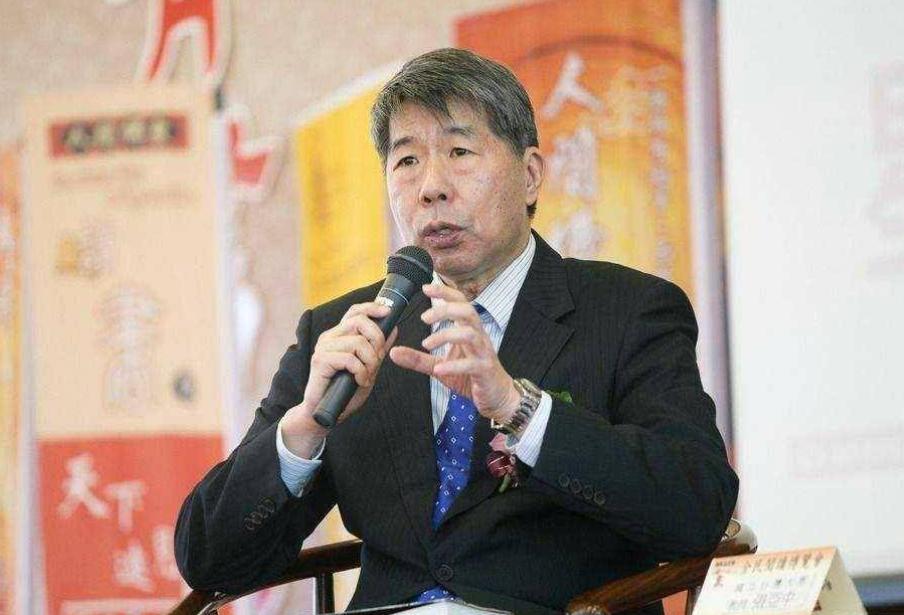 张亚中迎战郝龙斌！！！郝龙斌这次直接点名了要和张亚中单独辩论场面应该