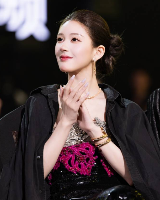 赵露思今日份营业：颜值在线，心动免费