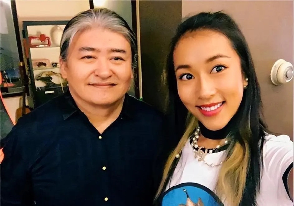 刘欢真的是重情重义的人，不管是对朋友，还是对自己的学生。刘欢去世众星怀念，因为他真的是很好的人，他和