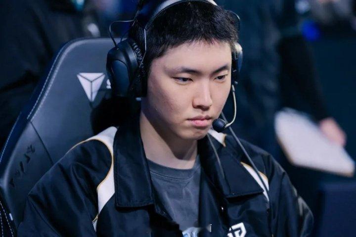 Chovy：我认为ShowMaker是被低估的选手大众对他过于严格！近日，韩国