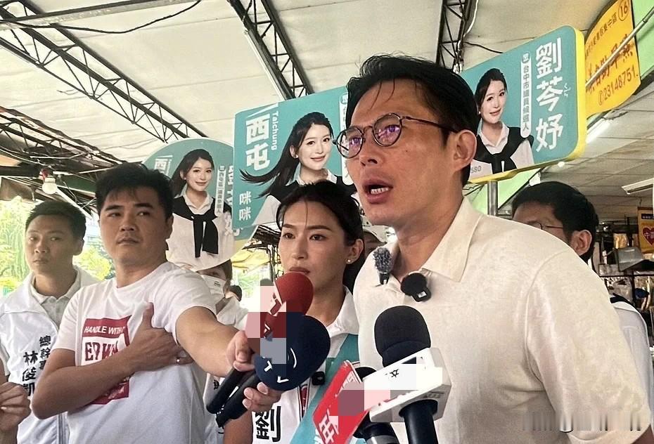黄国昌：支持卢秀燕成立在野大联盟针对台中市长卢秀燕今天（13日）喊出成立在野