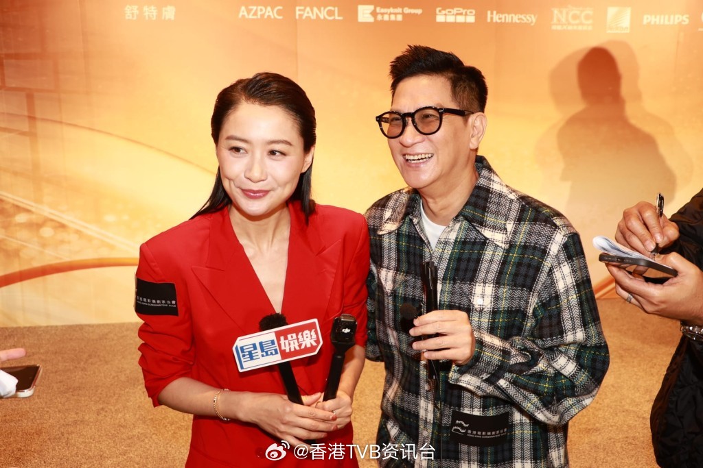 星岛：张家辉讲明缺席金像奖上台领奖靠搭档陈法拉叹歌唱生涯是人生污点昨晚（10