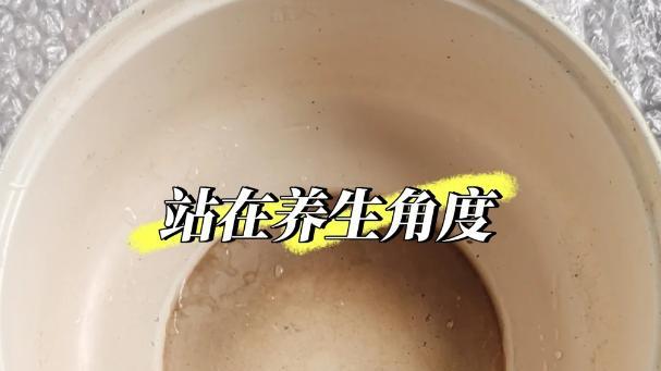 今天才知道:“这4种锅具”危害居然这么大,基本家家户户都有!