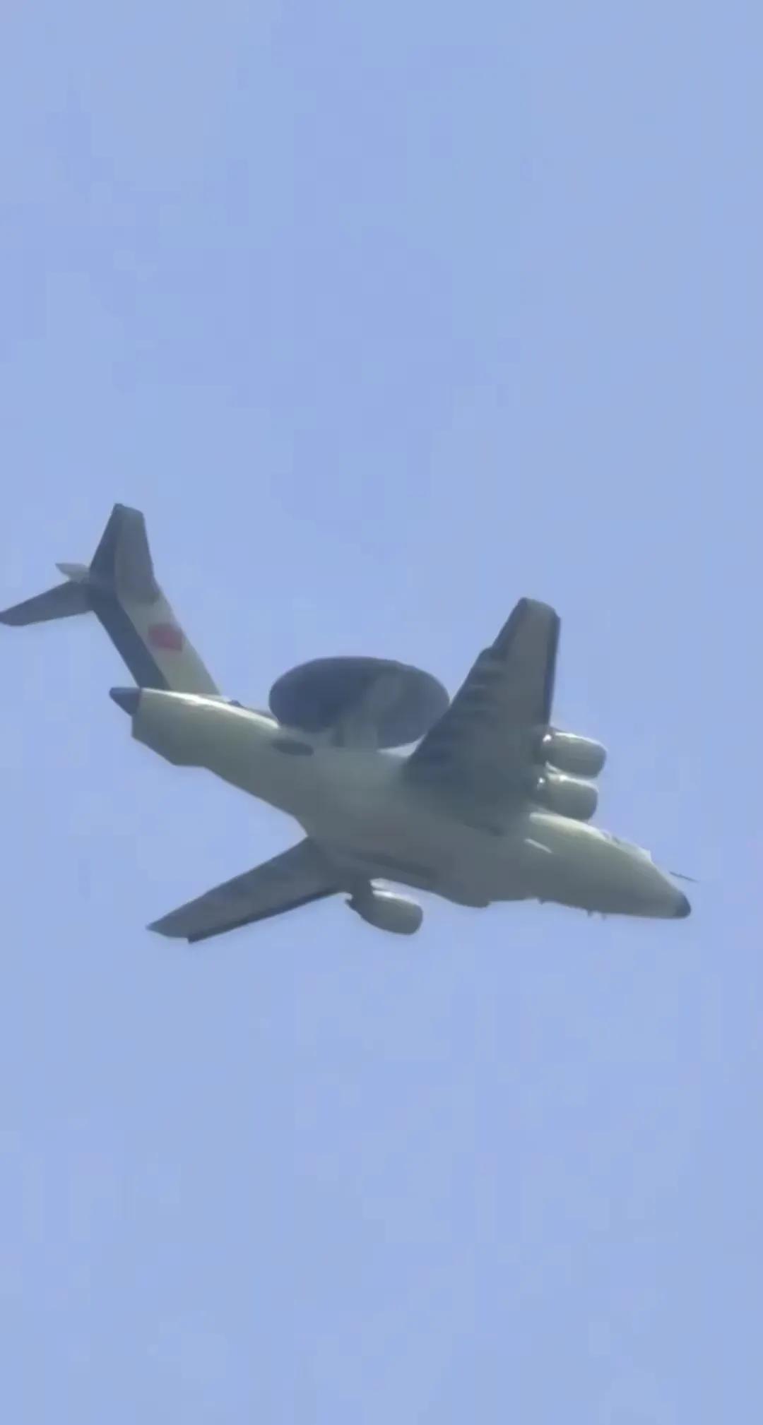 为什么我们宣布研发成功空警3000后别的国家就宣布不在研发预警机了！难道是比不过