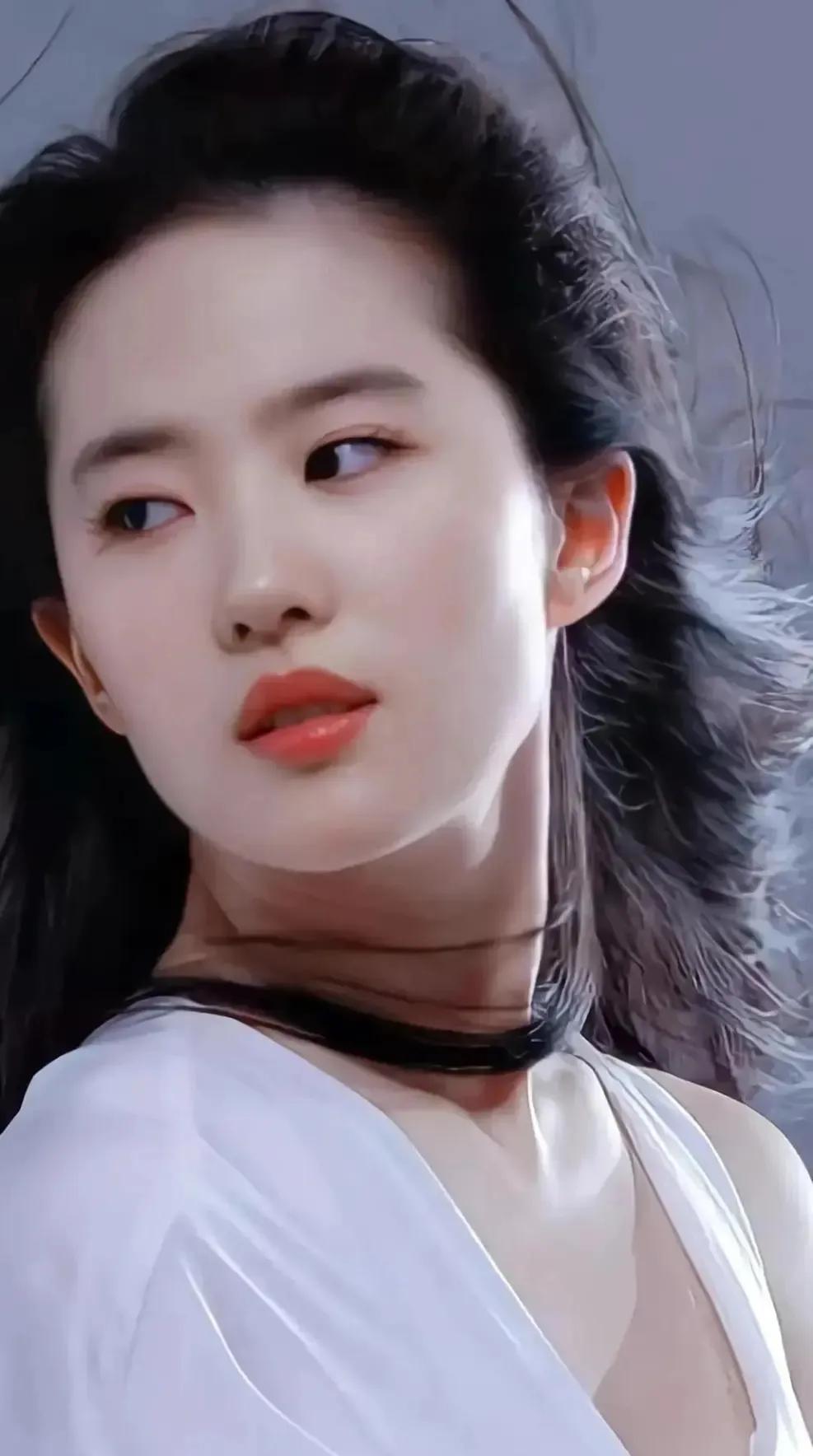 有一个很有意思的问题，那就是煤老板选的绝世美人基本上都符合大众心里的绝世美人的标