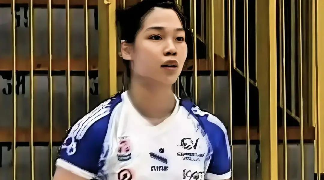 朱婷真正的对手，竟然是个22岁中国姑娘。不是老将，不是外援。就在昨晚意甲，