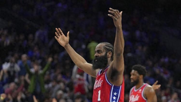 哈登交易前全情投入训练 职业操守成字母哥效仿标杆？