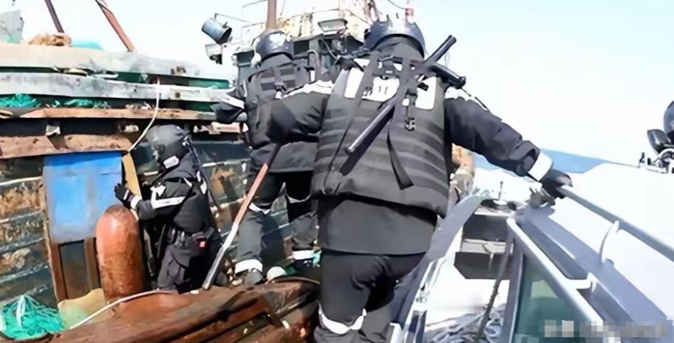 闹出人命了！5月9日黄海争议海域突然炸锅！韩国海警联合海军采取强硬行动，在白翎岛