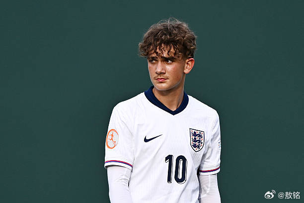 阿森纳昨晚U17欧洲杯小组赛开打，英格兰1-1战平比利时，为英格兰进球的是在里