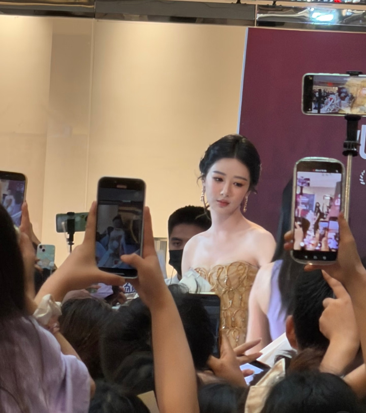 怪不得有些女生能长期漂亮