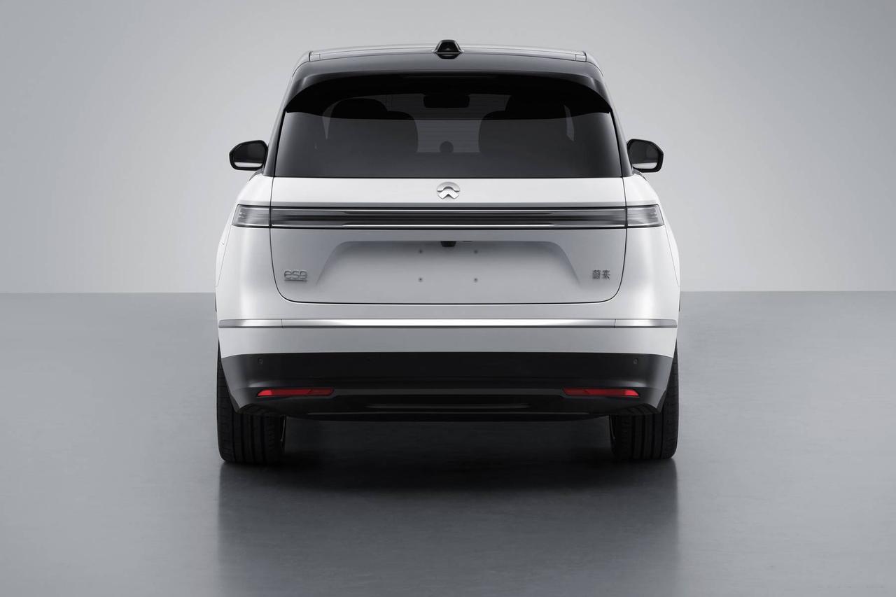 【蔚来ES9发布，车长5米3的SUV！】蔚来ES9上工信部了，大是真大！长53