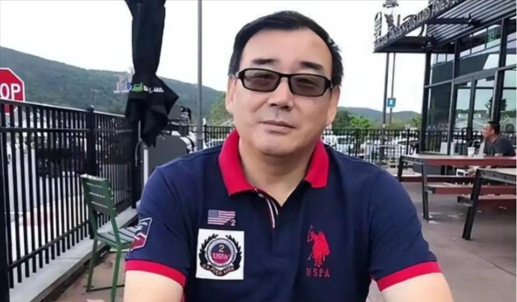 一个曾在中国外交部工作过的“精英”，背地里竟是潜伏了二三十年的间谍！2019年东