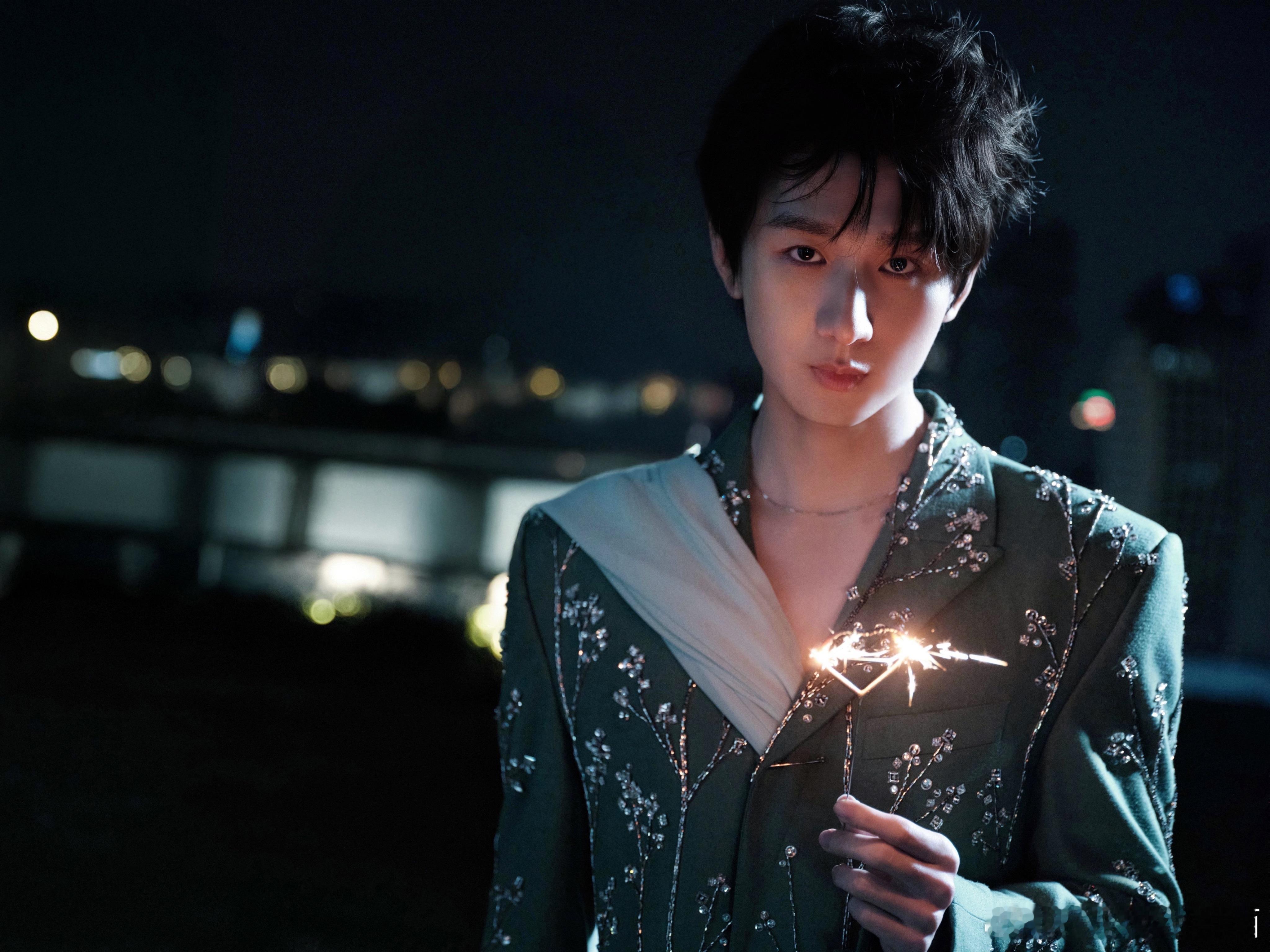 🍉成毅和欢瑞合约马上到期，因之前商务是走的欢瑞商务约，中间会有一段时间商务切割