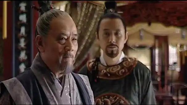 他们是嘉靖朝攀附严嵩父子崛起的庞大官僚集团，靠死死抱住皇权大腿谋取利益，从不会公