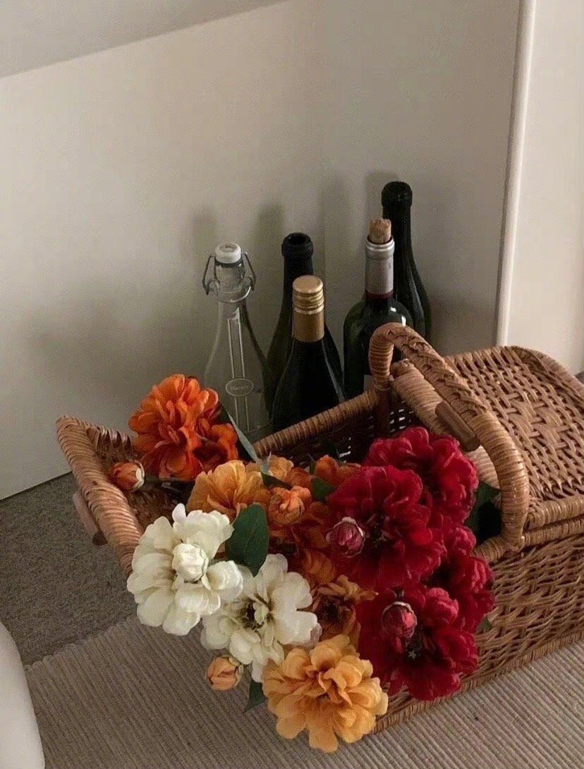 人生的上半场，只是用各种各样丰富的人生经历，去丰富人“自我的素材”的过程。年轻时