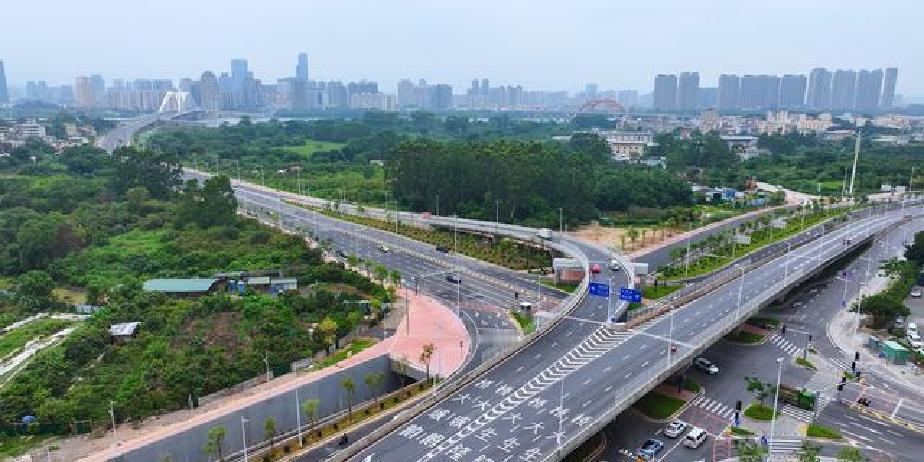 惠州东部片区终于等到好消息了！那条老生常疼的江东一号路，最近刚翻新完毕，全线通车