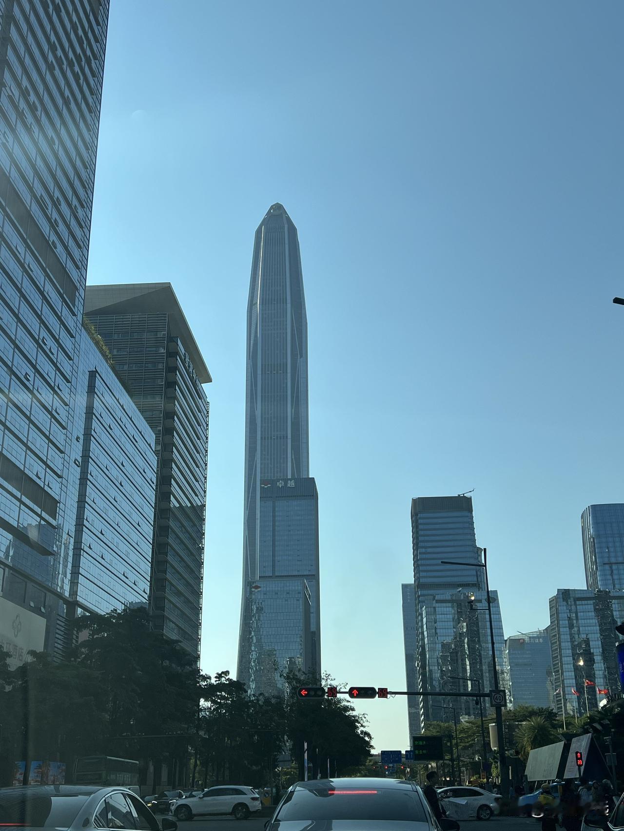 中国制造正在展现出超级实力！全球十大钢铁企业，中国占据六席；全球十大造船企业，中