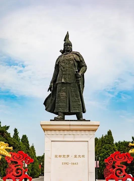 松锦之战堪称一场惊心动魄的战役，其中曹变蛟冲击皇太极中军大账这一情节，更是充满了