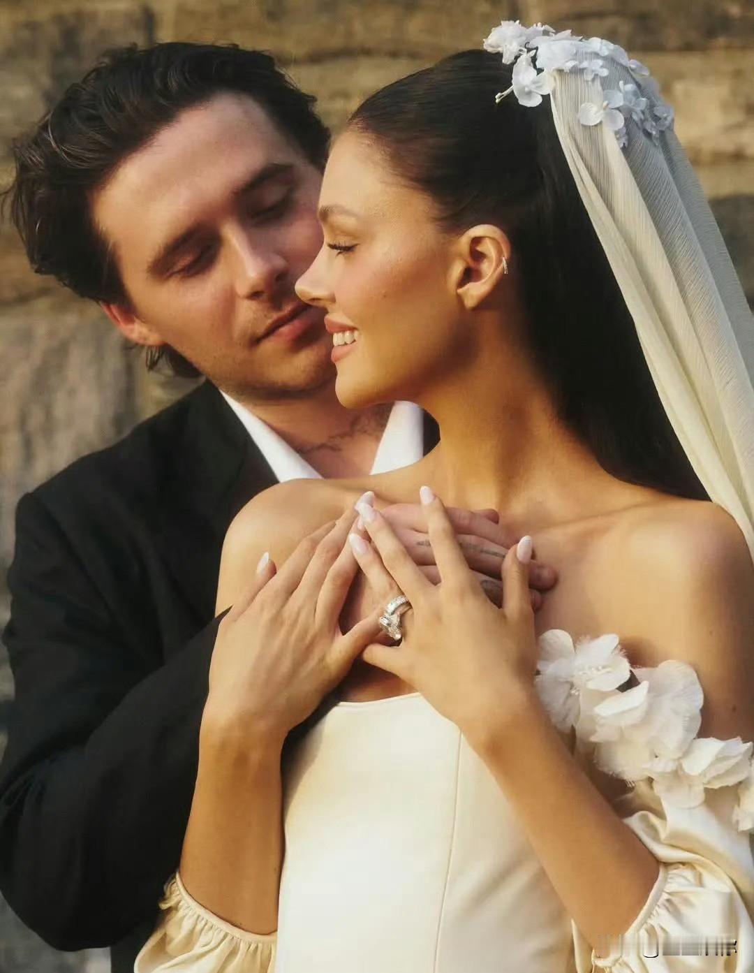 大布这个人让大家看不起最主要的原因就是他不想放弃贝克汉姆这个姓带来的巨大价值但是