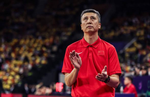 相比较周琦郭昊文落选，郭士强最大胆的，是启用这三人！ 名单里，最意外的莫过于