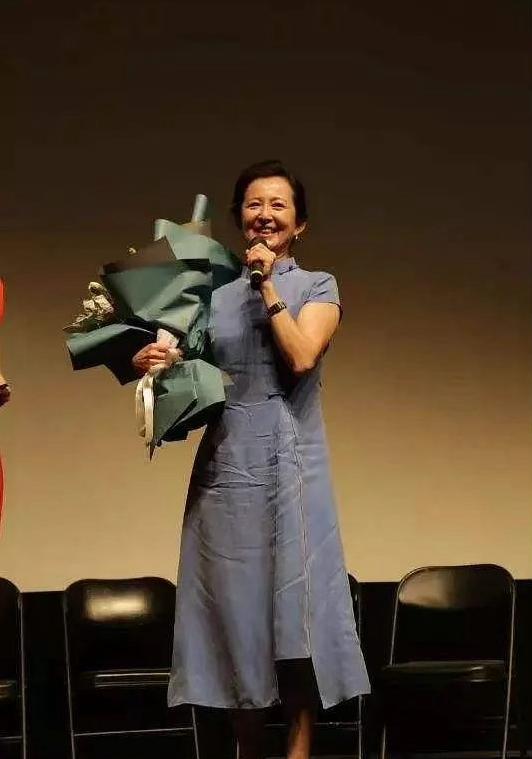 一代人的青春落幕，一位好的演员好的老师就这样落幕，真的让人很遗憾。5月29日，