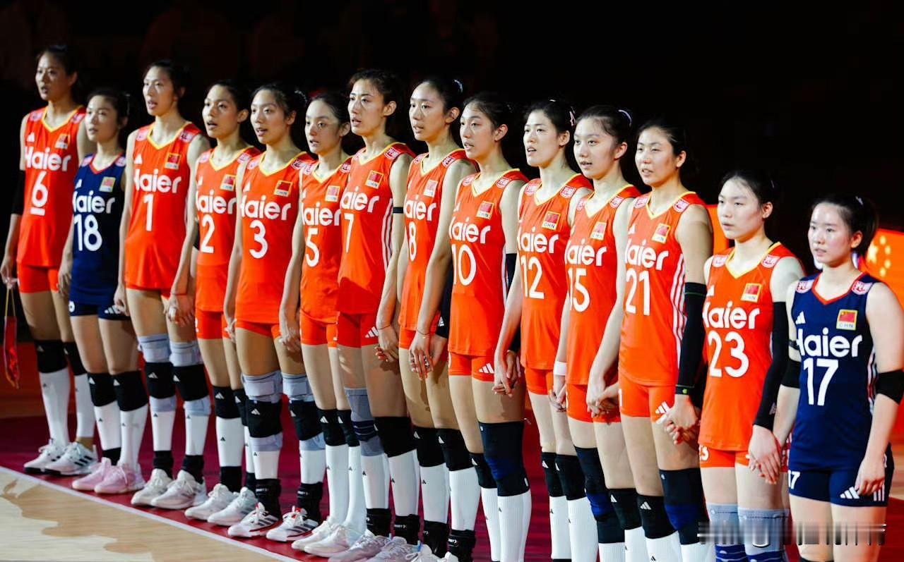 中国女排3:1逆转墨西哥女排，这三点不得不反思！1、高意拦网压根看不得，陈厚宇