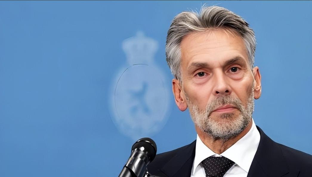 中方正式宣布：更换国内供应商，从此不再合作！ 荷兰后悔也没用了咱中国放出大招