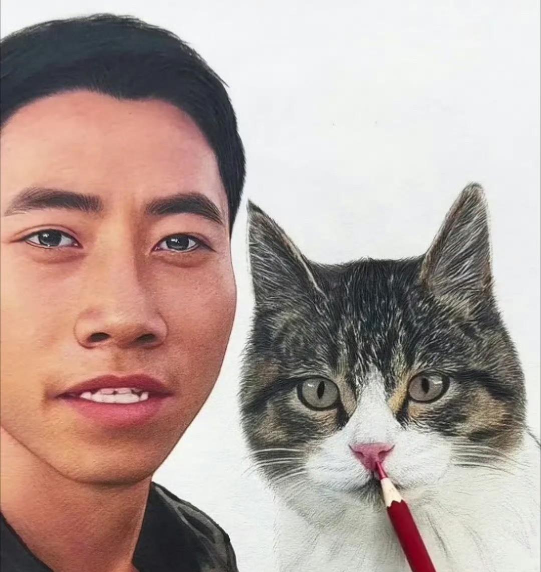 小猫“悟空”是骑行博主赵朔在骑行途中收养的一只流浪猫，小猫圆头圆脑，可爱又调皮，