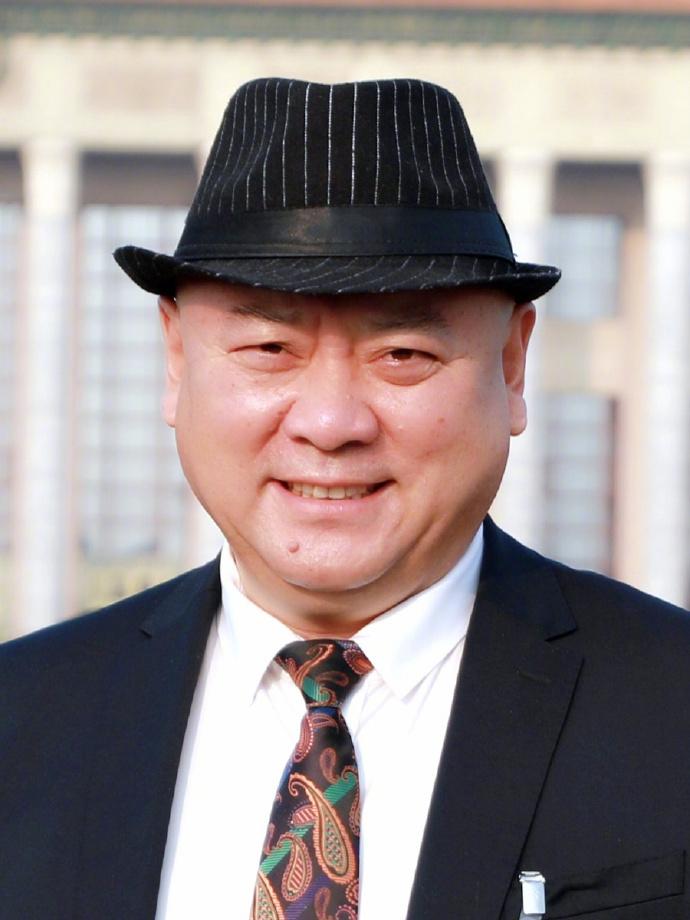 划清红线，动真格！3月4日18:03北京消息，全国人大代表金不换正式建议：严禁