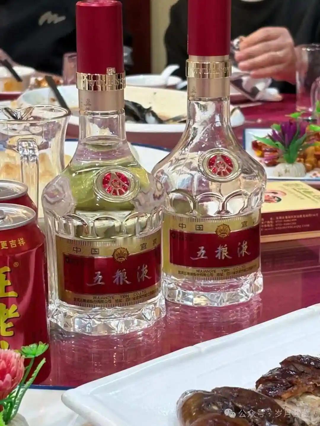 最近看到这么个事儿，一朋友吃席随了600块，瞅着桌上五粮液没人动，散场就顺手拎走