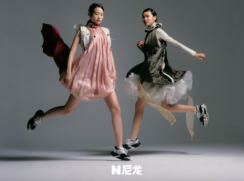 何穗、陈瑜、申贤智三位国际知名超模近期在时尚杂志大片拍摄中相继上脚HOKASP