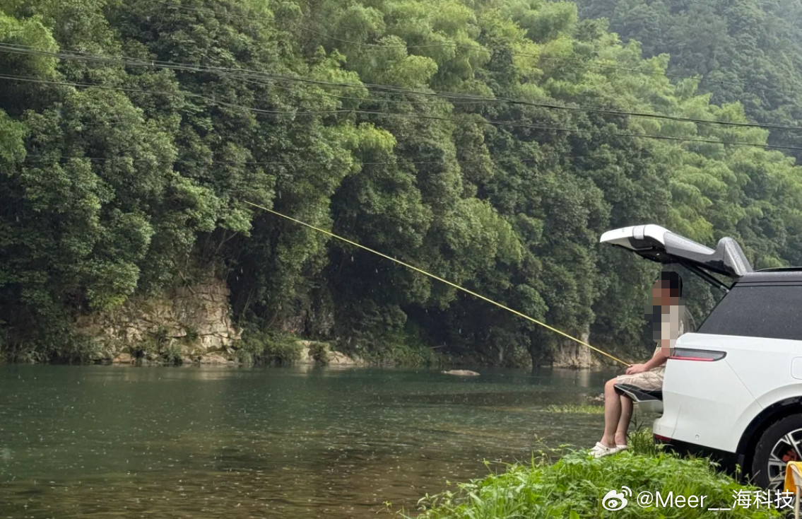 领克900天地门实测，钓鱼人的移动堡垒，爽到不想回家钓鱼人最怕啥？跑老远找钓