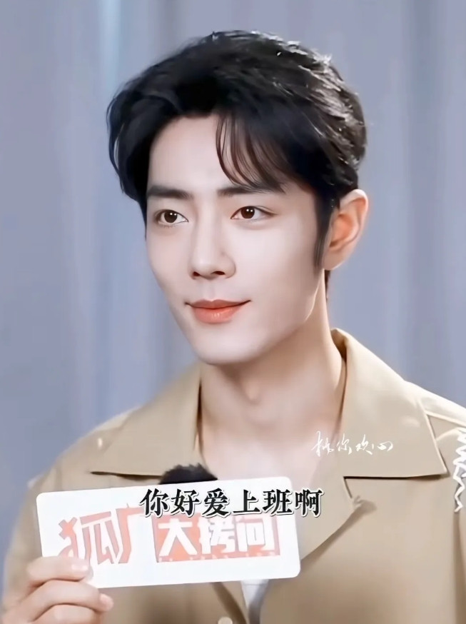 郑晓龙导演说，拍肖战看到父母“人皮”那场戏，他呕吐不止，差点要了他的命。