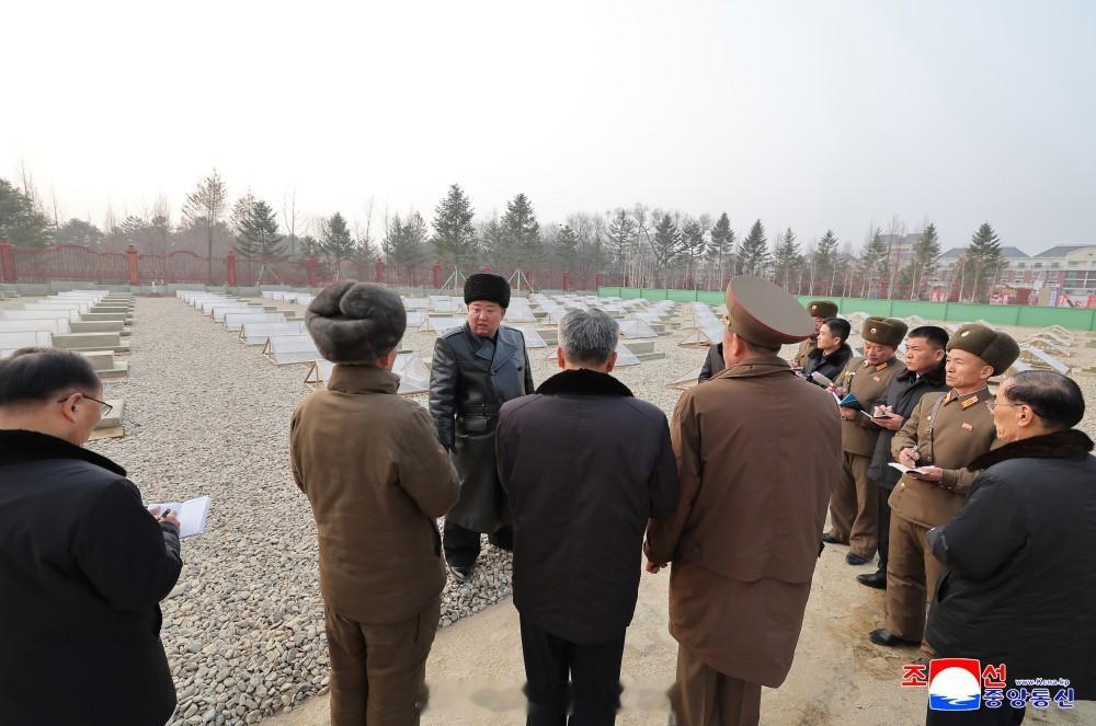 【敬爱的金正恩同志亲临现场指导海外军事作战功勋纪念馆建设工作】朝中社平壤２月１４