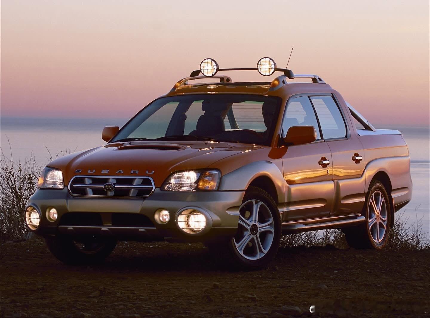 2000年的斯巴鲁ST-X是一款由美国斯巴鲁公司推出的概念车，其全称为Subar