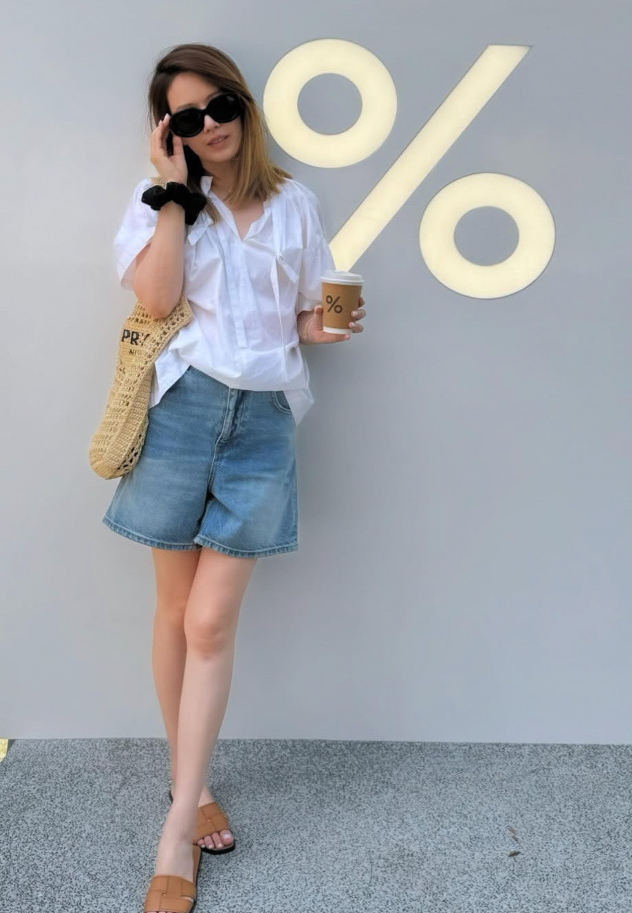 Melody的夏日私服，她品味很好！私下自己搭的衣服都很简洁大方。​​​