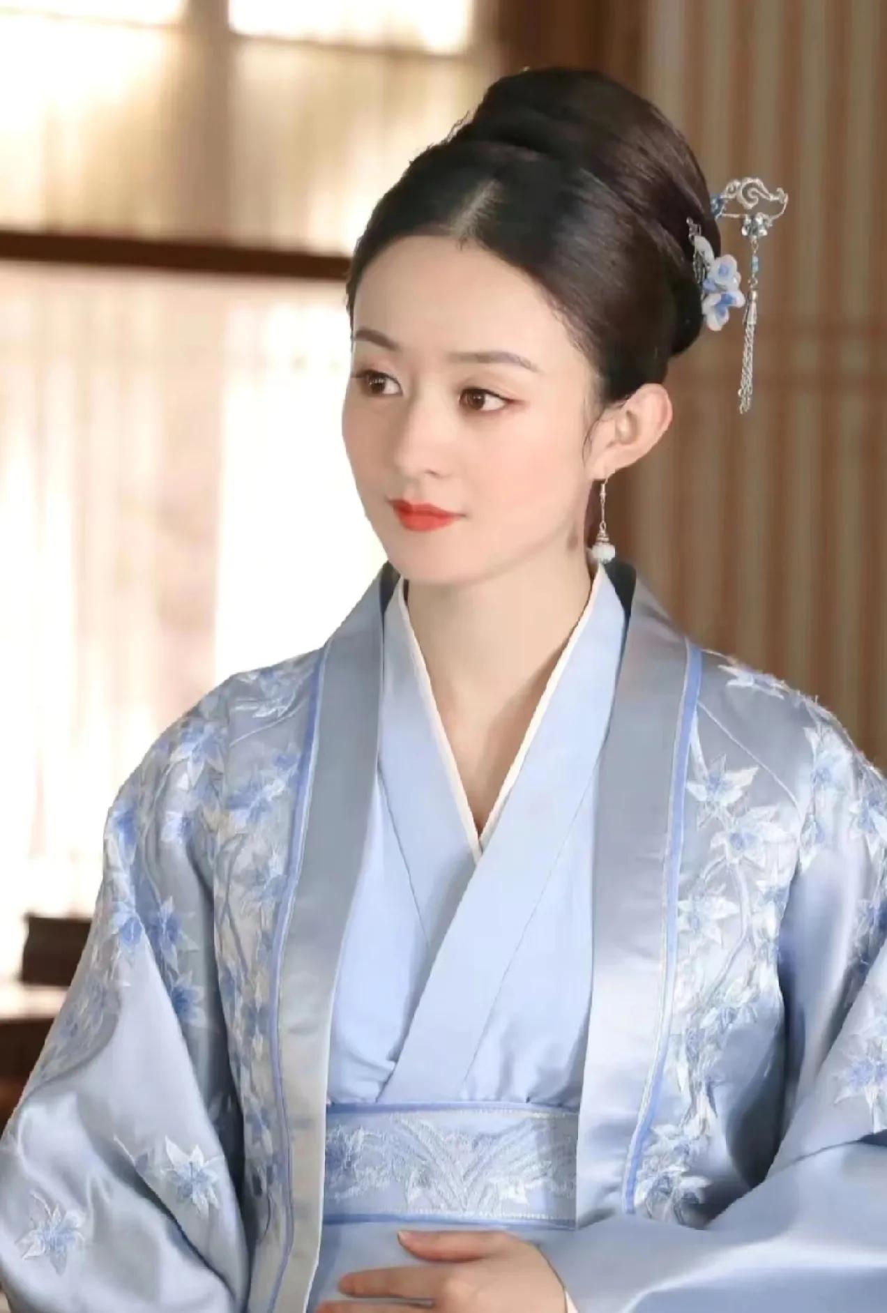 网友提问为什么祖母被下毒明兰能在娘家刚硬？明兰的刚硬，是底线被击穿后的破