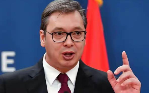 哈哈哈，中国导弹物美价廉，其它都好，就是误差有点大。 误差有多大？经常射程5